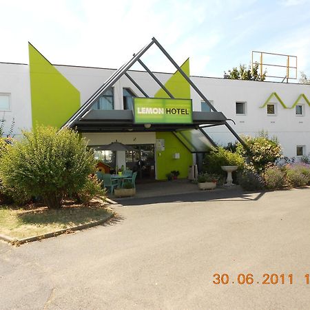 Lemon Hotel Le Coteau Bagian luar foto